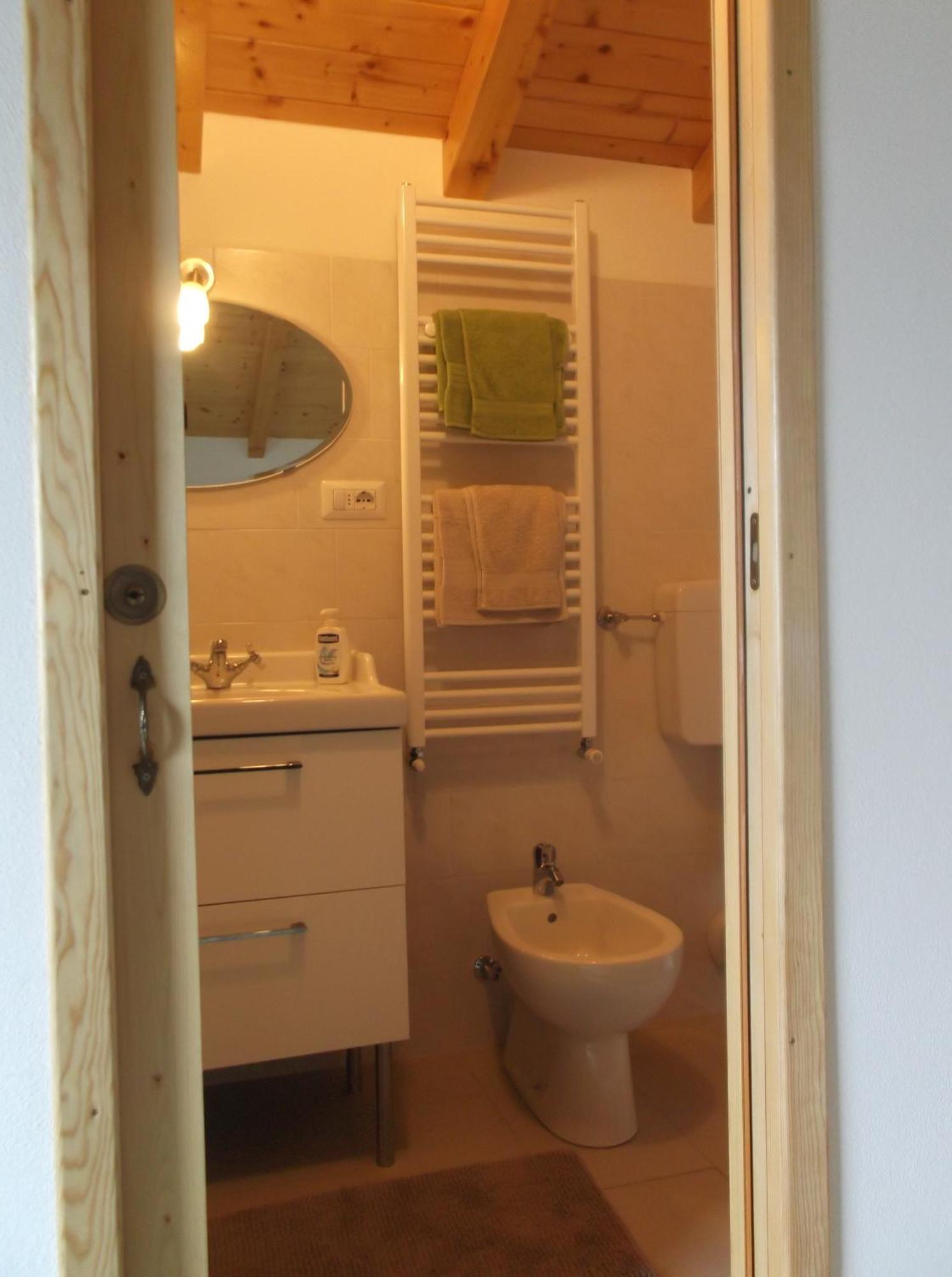 Agriturismo Ai Ronchi Sorico Habitación foto